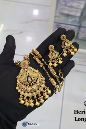 i love jewelry Vintage Gold-Toned Heritage Long Pendant Necklace Set with Intricate Filigree